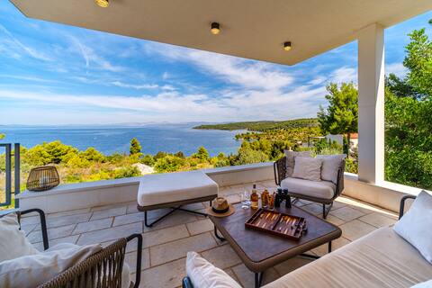 Sunset Villa for 2 families on Brač, Croatia