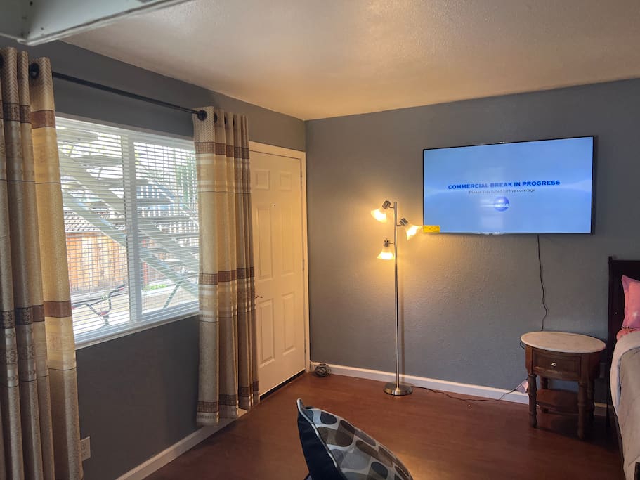Privat 1 BR w/ Privat backyard-6