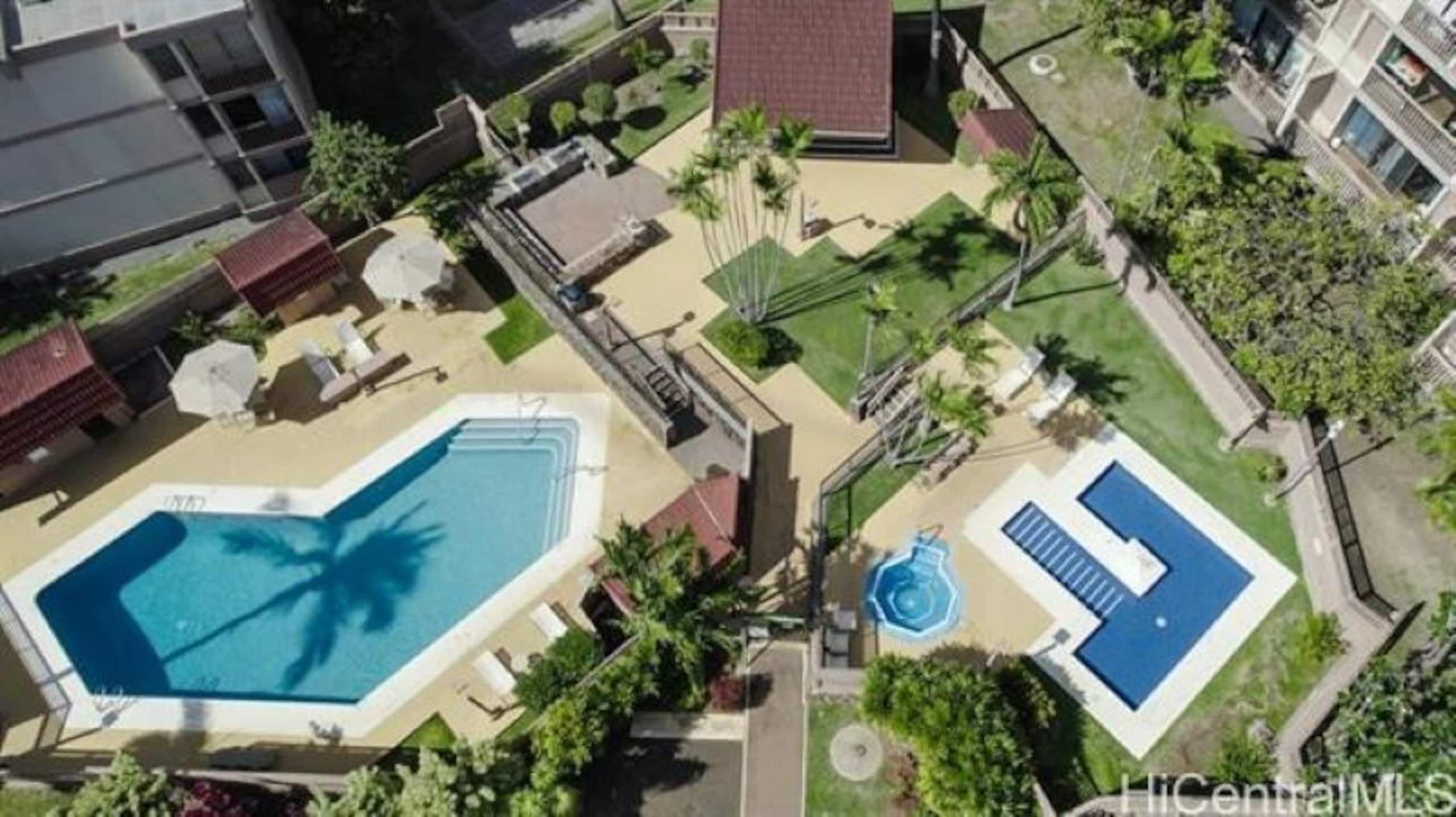 Condo in Waianae · ★5.0 · 2 bedrooms · 3 beds · 1 private bath - Image 23