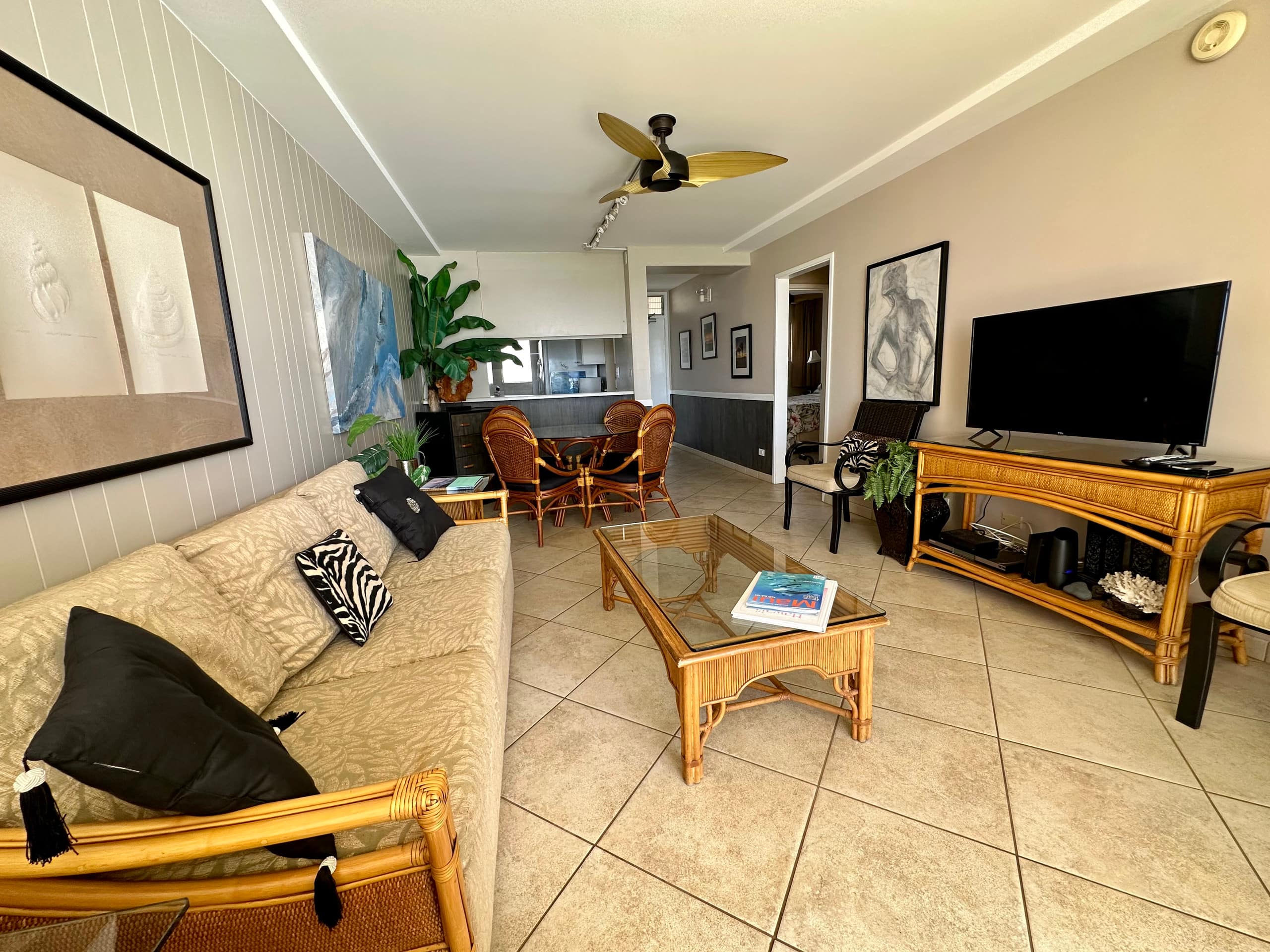 Condo in Kihei · ★4.96 · 1 bedroom · 3 beds · 1 bath - Image 4