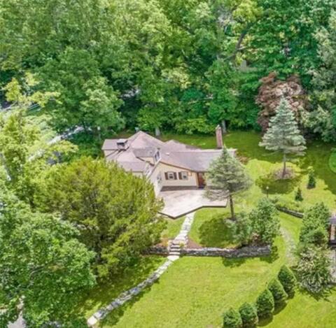 Historic Hideaway - Lake Access