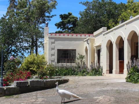 Historic Homestead Farm Stay, Mount Gambier