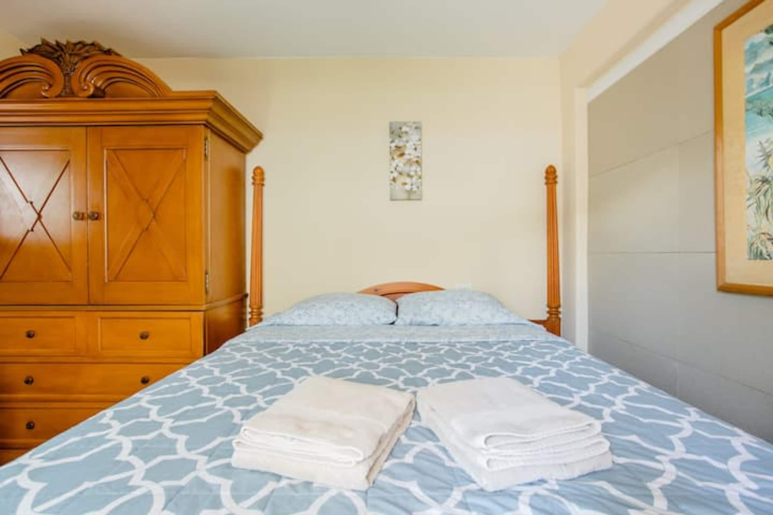 Home in Kailua-Kona · ★4.95 · 2 bedrooms · 2 beds · 1.5 private baths - Image 9