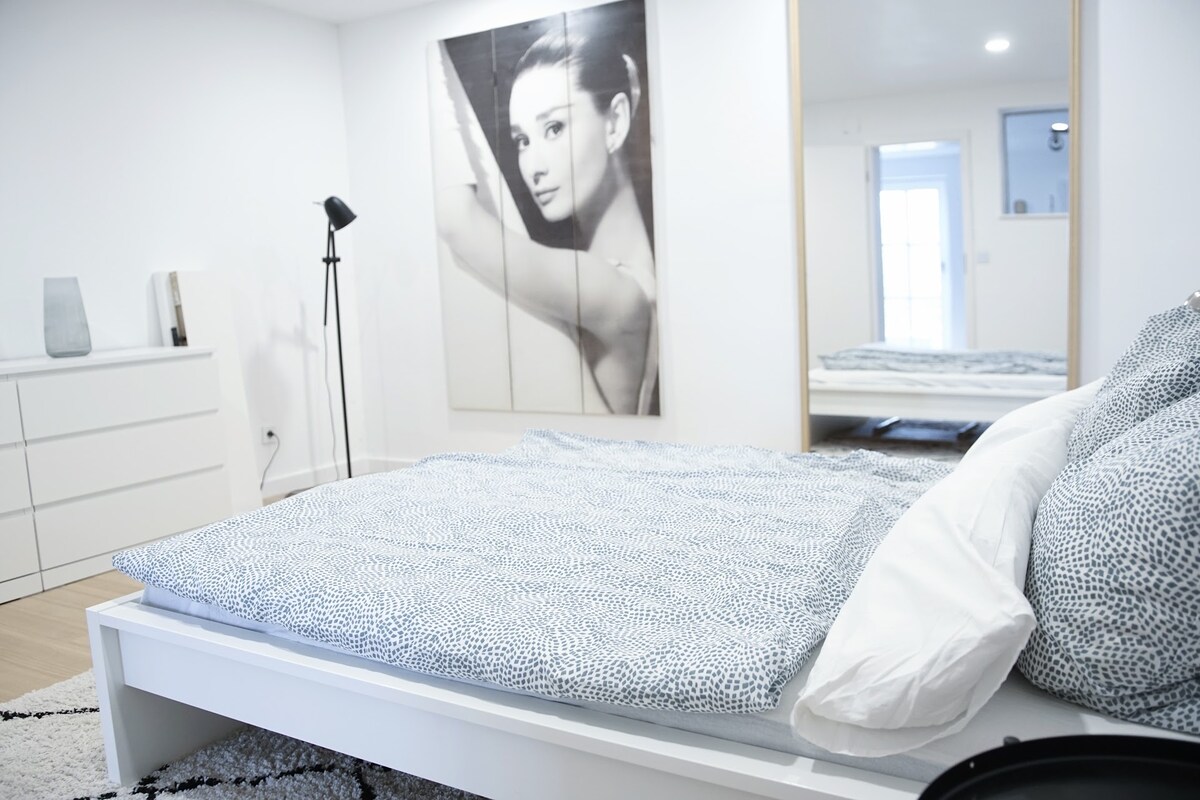 ห้องพักหมายเลข 2 พร้อมหน้าต่างภายใน 