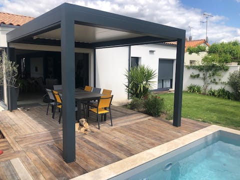 Modern architect-designed house with pool and spa