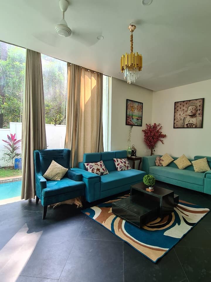 Living room image 9