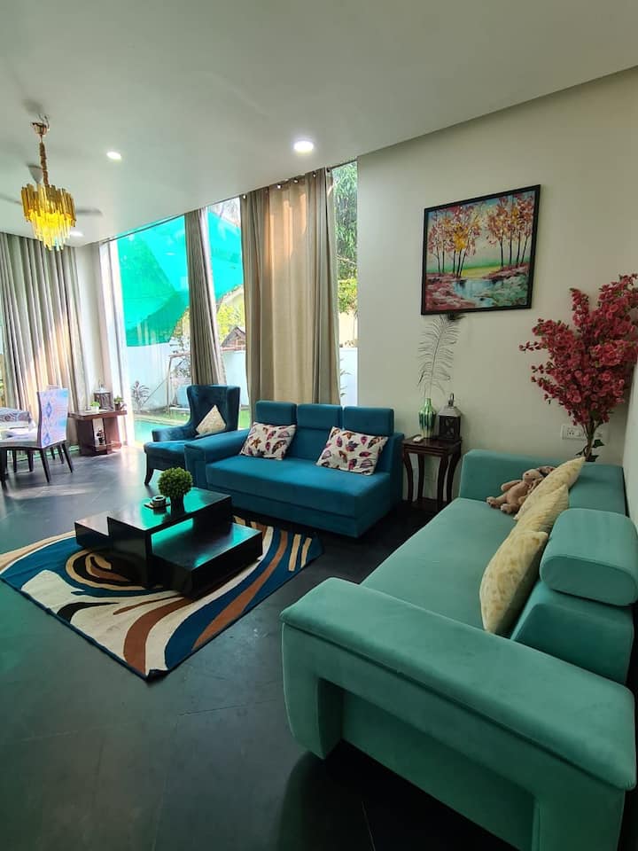 Living room image 5
