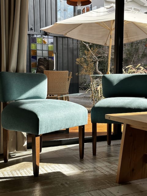 Popular Airbnb listing: The House Under the Tree in Maison Boulogne in Departamento Capital