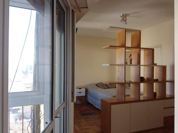 Квартира-студия с балконом в Balvanera