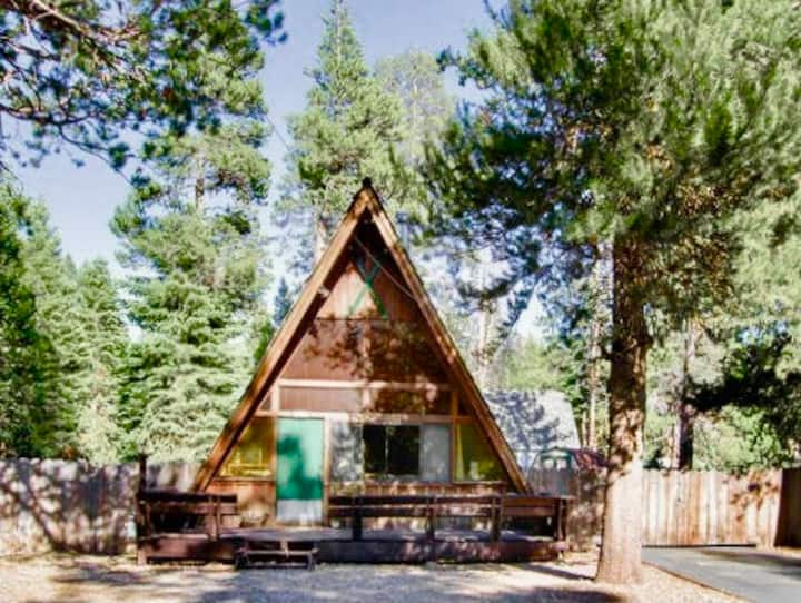 Heavenly Valley A frame - 5 minutos a pé do Heavenly - Cabanas para Alugar  em South Lake Tahoe, Califórnia, Estados Unidos - Airbnb