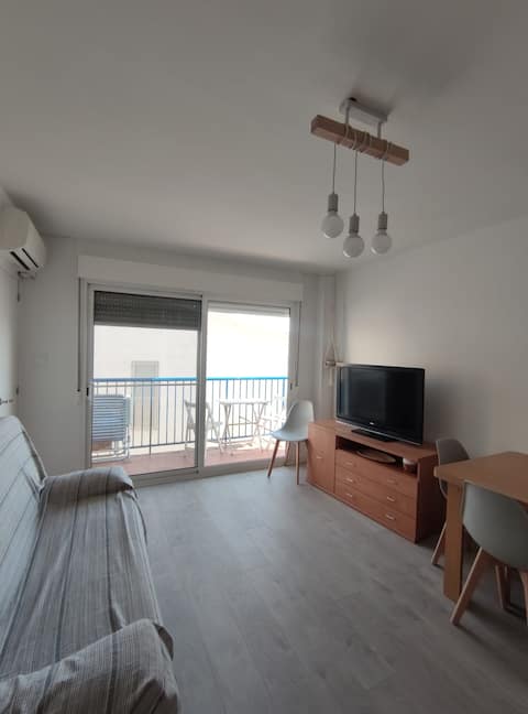 Top Airbnb: Tourist apartment in L'ampolla