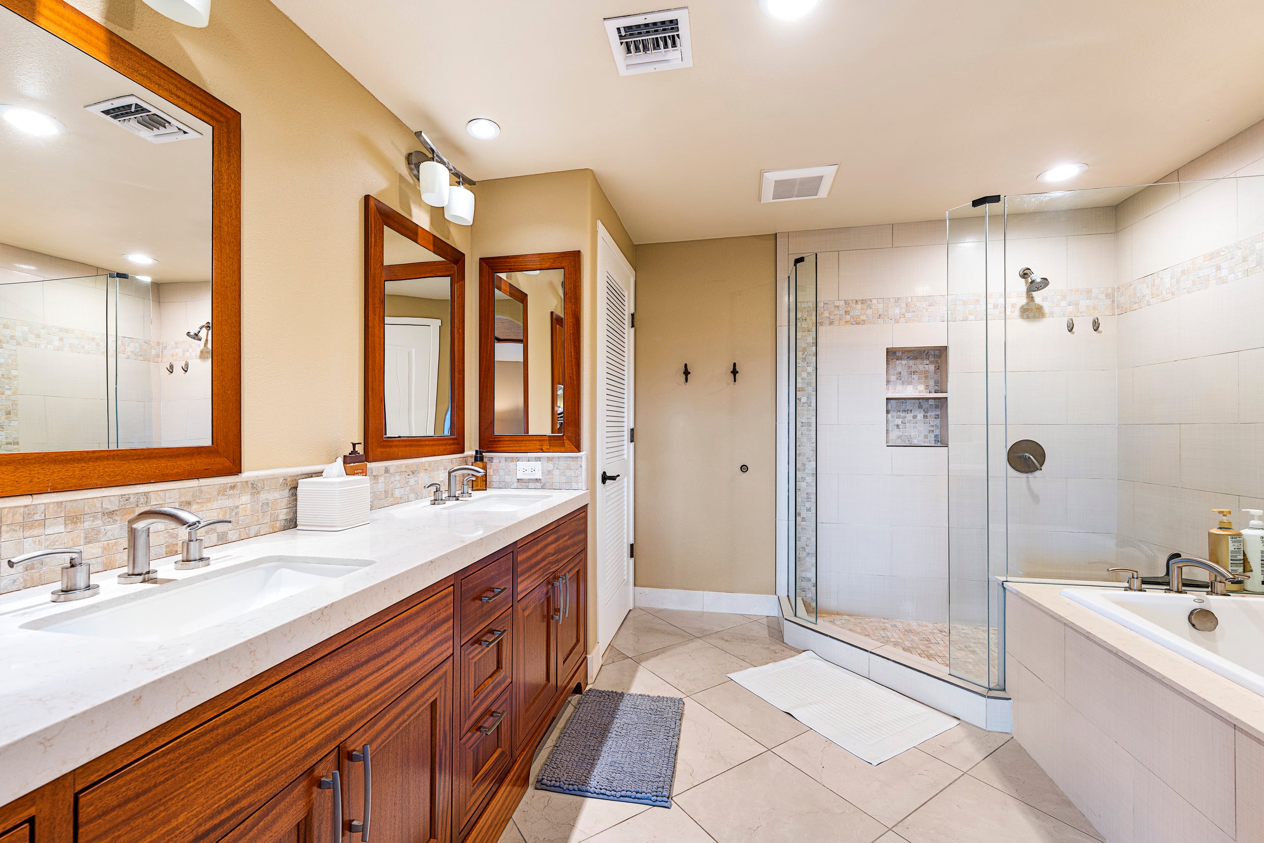 Condo in Waimea · ★5.0 · 3 bedrooms · 3 beds · 3 private baths - Image 31