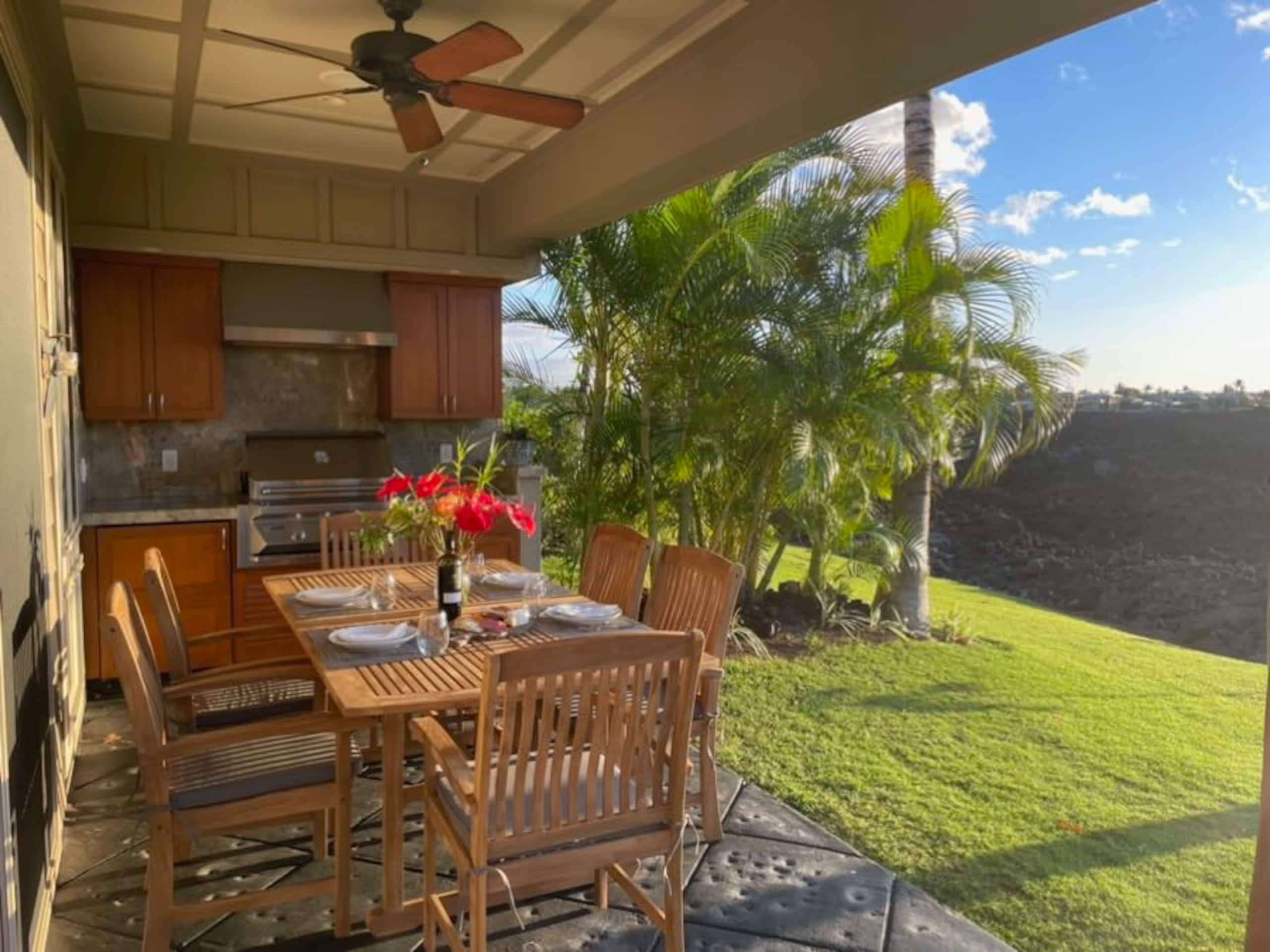 Condo in Waimea · ★5.0 · 3 bedrooms · 3 beds · 3 private baths - Image 3