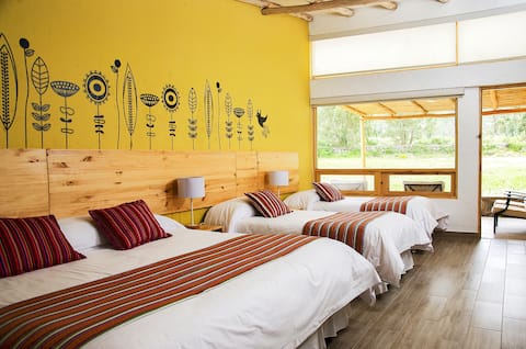 Deluxe Triple Room with a View of the Mountains