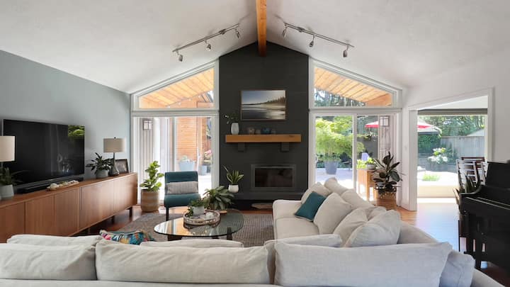 Salt & Cedar Guest Home - Delta