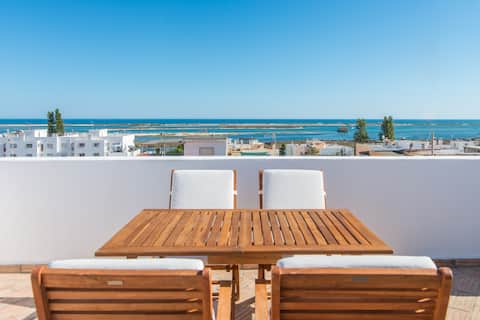 Top Airbnb: House of Being in Fuseta