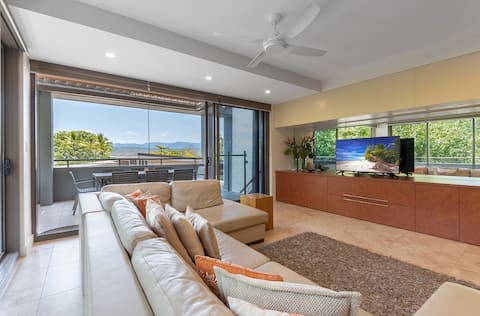 Villa On The Hill —Spacious Tropical Panorama