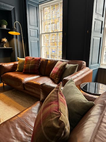 Edinburgh Castle Hideaway, Lawnmarket, Royal Mile gallery image 3