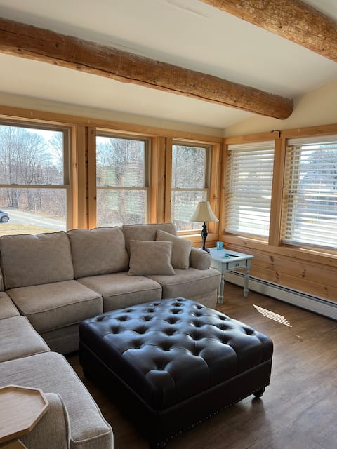 Popular Airbnb listing: Hulls Cove Happy Trails in Bar Harbor