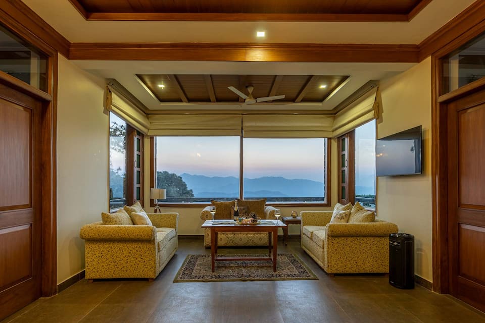 Top-earning Airbnb listing in Garkhal, 3 bedrooms