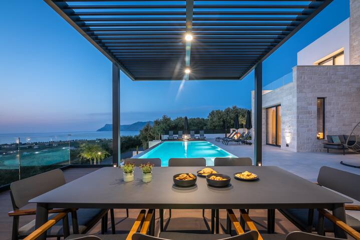 Villa Phos gallery image 3