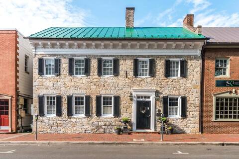 Large Historic Stone Home in the Heart of Old Town
