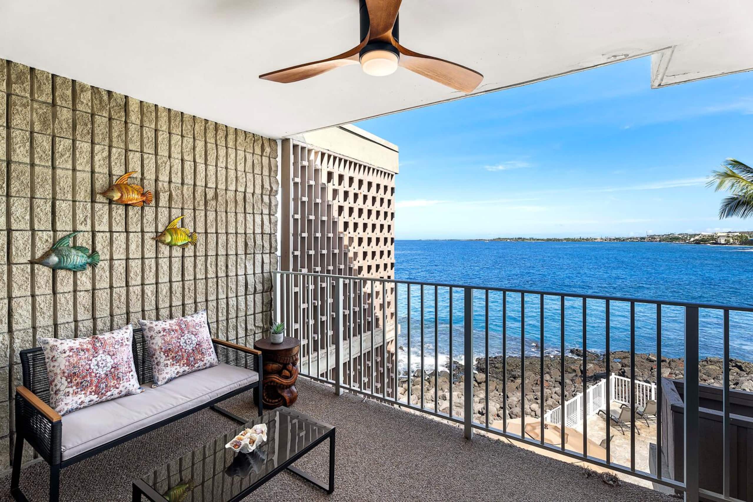 Condo in Kailua-Kona · ★4.91 · 2 bedrooms · 3 beds · 2 baths - Image 24