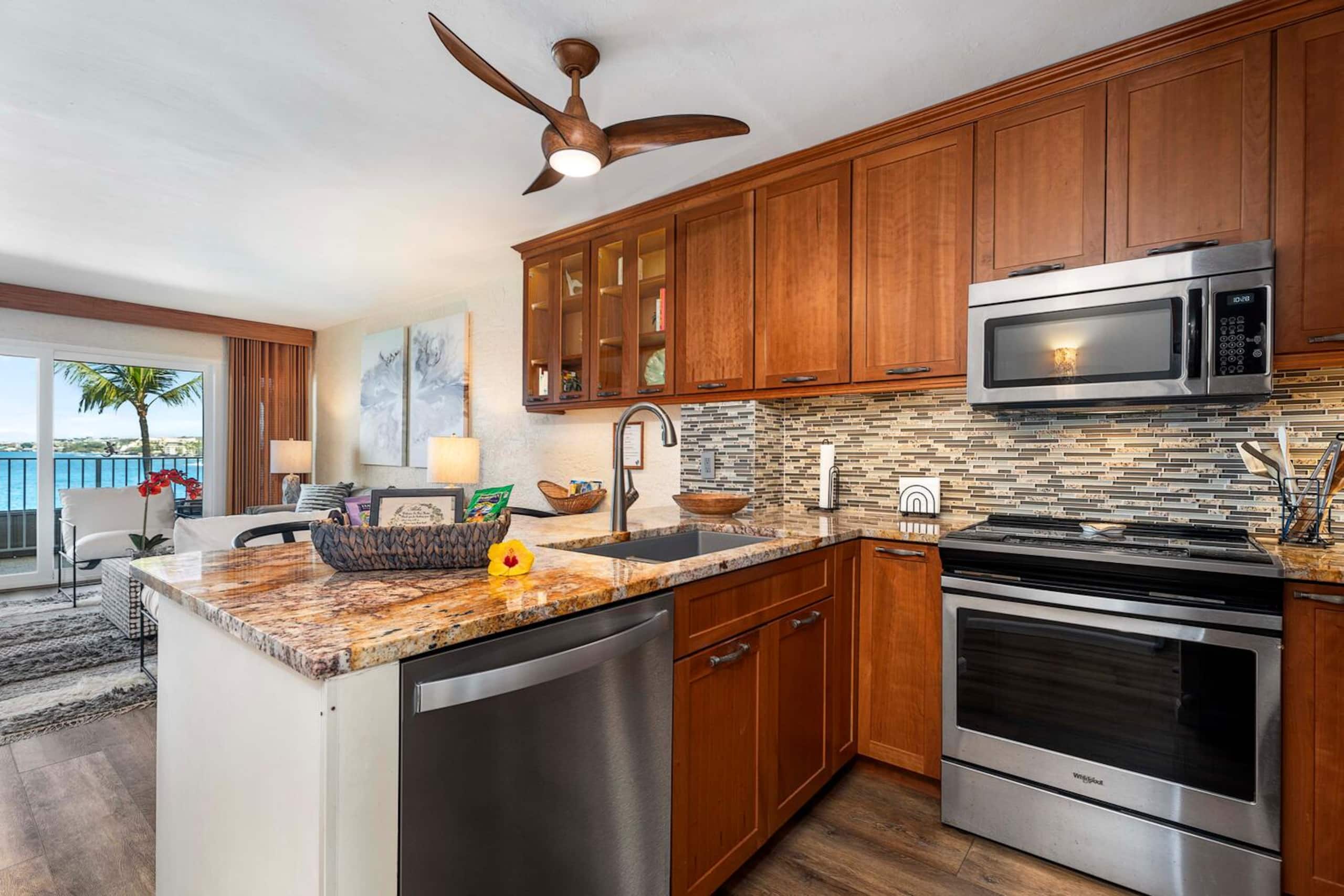 Condo in Kailua-Kona · ★4.91 · 2 bedrooms · 3 beds · 2 baths - Image 8