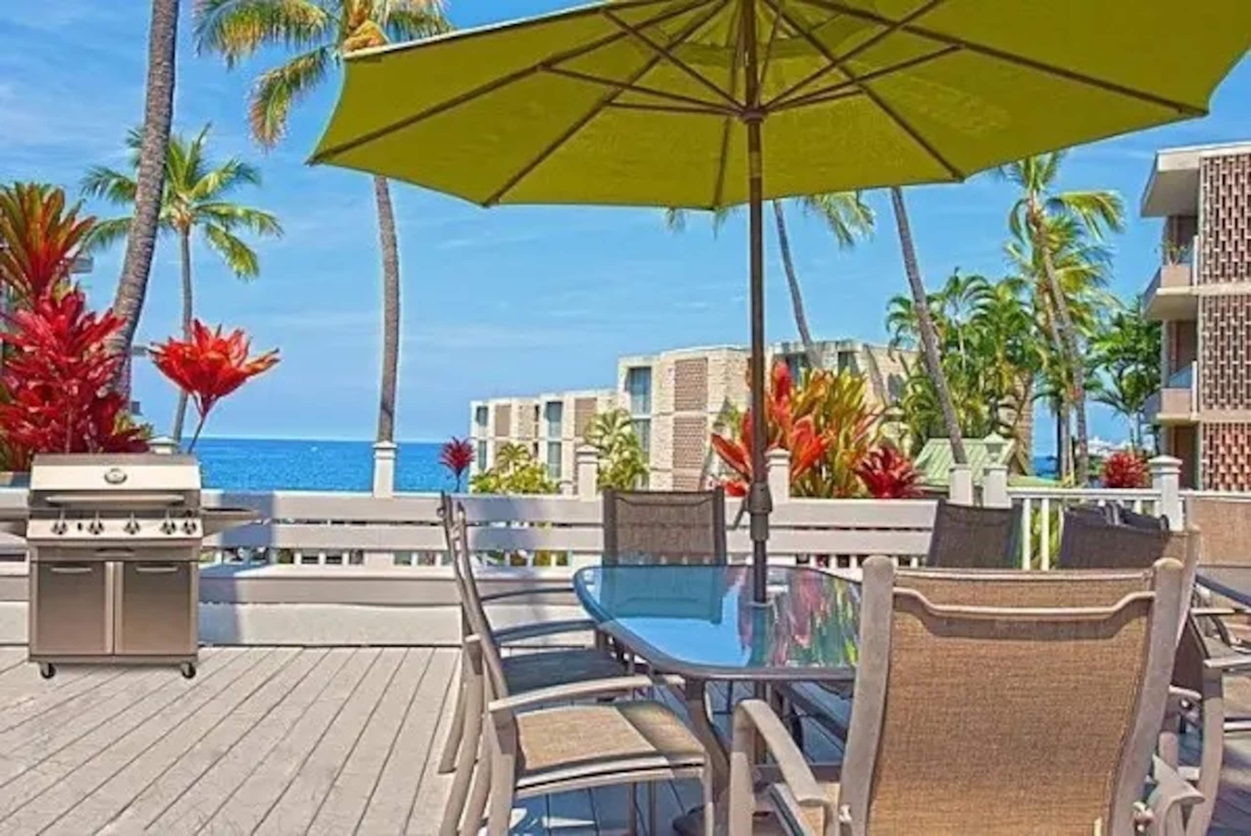 Condo in Kailua-Kona · ★4.91 · 2 bedrooms · 3 beds · 2 baths - Image 10
