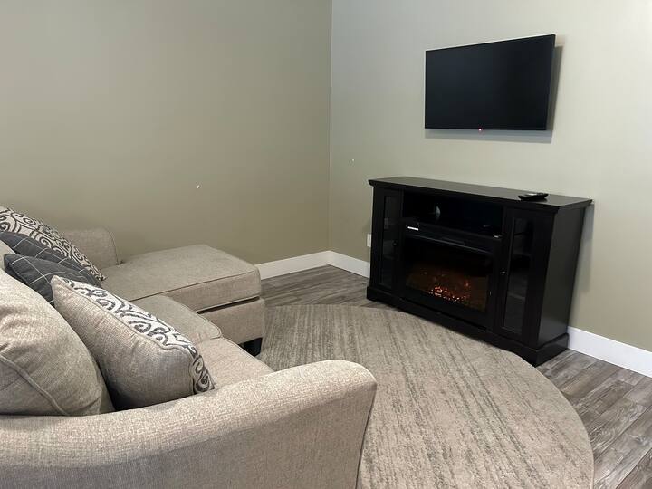 Private suite for mountain frolicers&furry friends Houses for Rent in