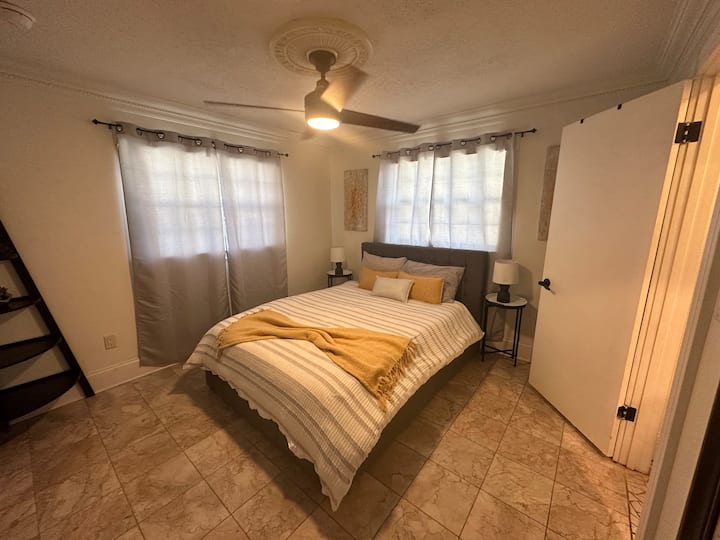 Dhoma e gjumit #2 - Krevati dopio "queen"