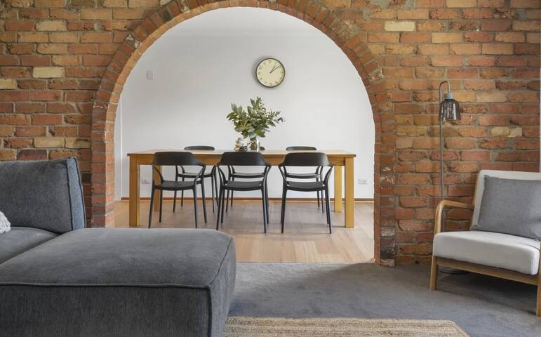 Cambridge, Coal River doorstep!