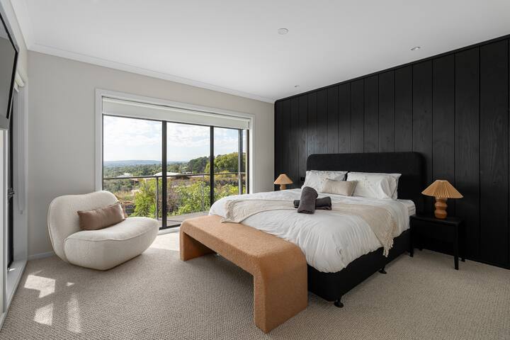 Seaside Bliss, Mt Martha – amazing bay views! gallery image 5