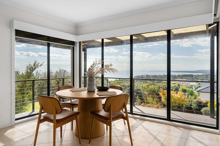 Seaside Bliss, Mt Martha – amazing bay views!