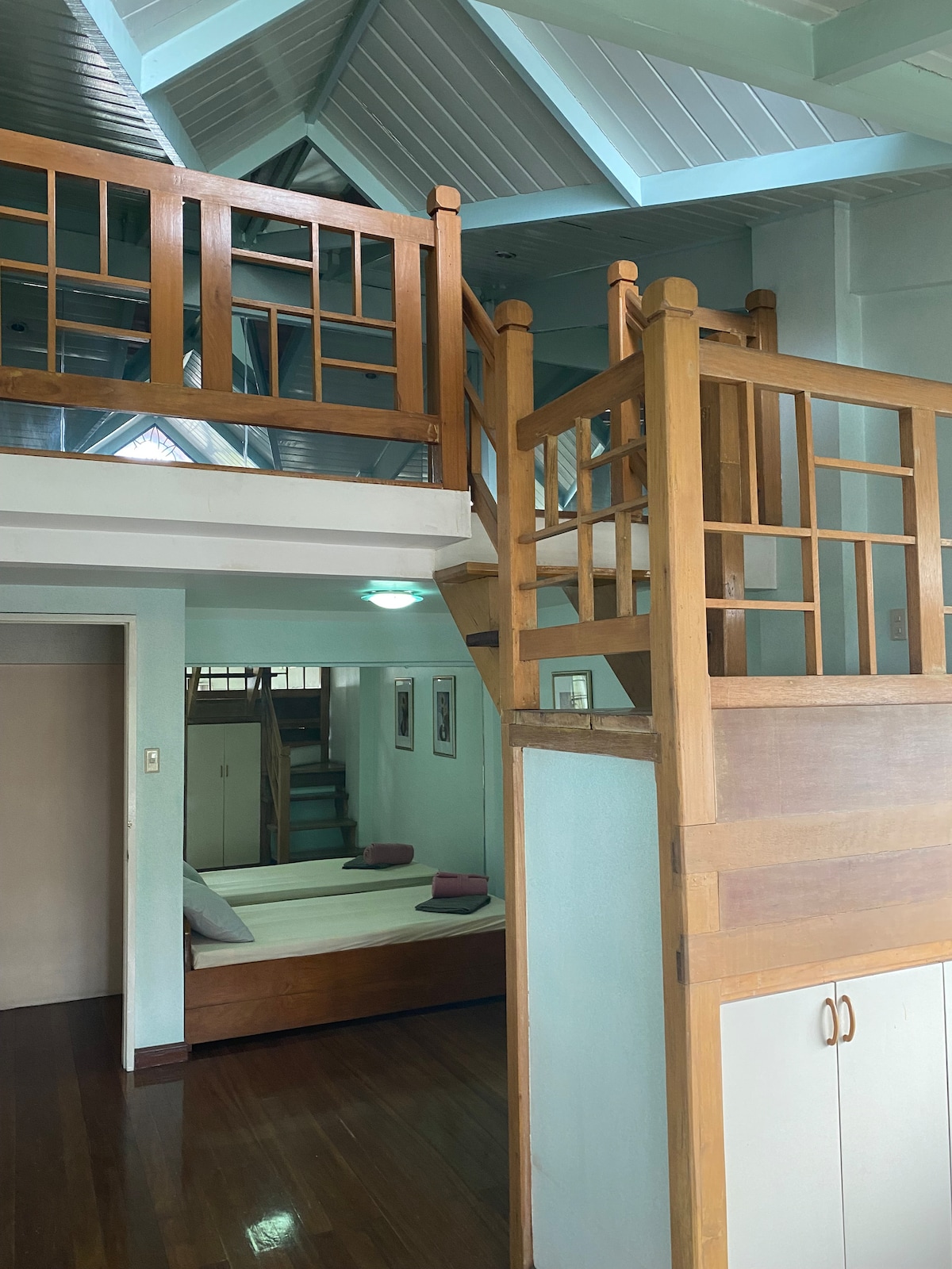 Ოთახი 3 ლოფტამდე მისასვლელი გზა