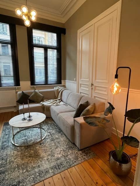 Successful Airbnb property: Huis Van Hoorne, renovated mansion on the Zuid in Antwerpen