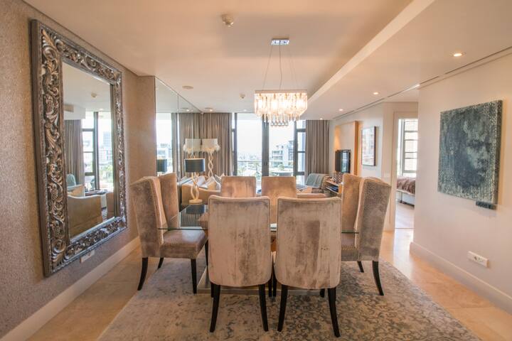 Luxurious two bedroom apartment gallery image 4