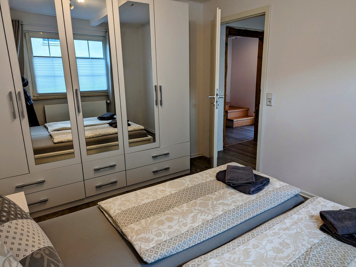 Dormitorio en la planta baja junto a la sala de estar