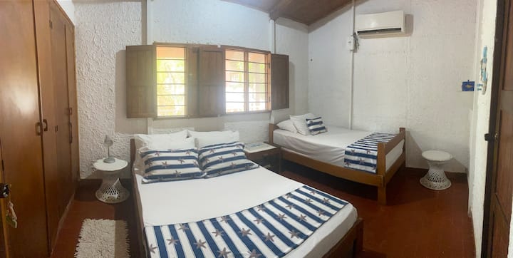 Schlafzimmer 2