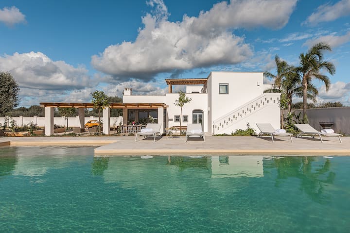 Itria Valley Oasis: Your Home Away from Home