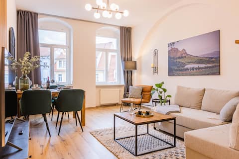 Top performing Airbnb: Fynbos Apartment Theater View | Parking in Meißen