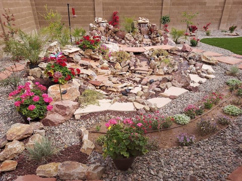 Gorgeous Waterfall Oasis Retreat