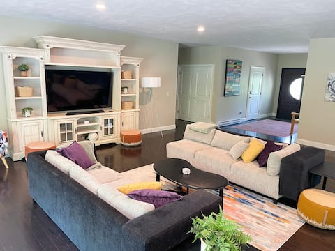 OOB Oasis - Spacious 5BR private Retreat w/ Pool