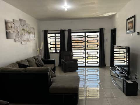 Popular Airbnb listing: Apartment "Paseos A" 4 minutes from USA in Heroica Nogales