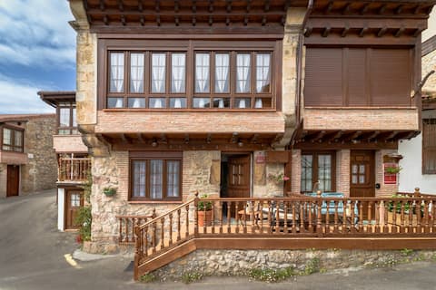 Casa Gerra, Comillas Historic Center