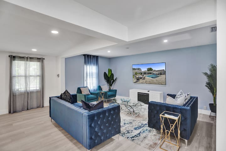 Resort Villa Compound 7BR 2 Houses In One HTD Pool gallery image 3