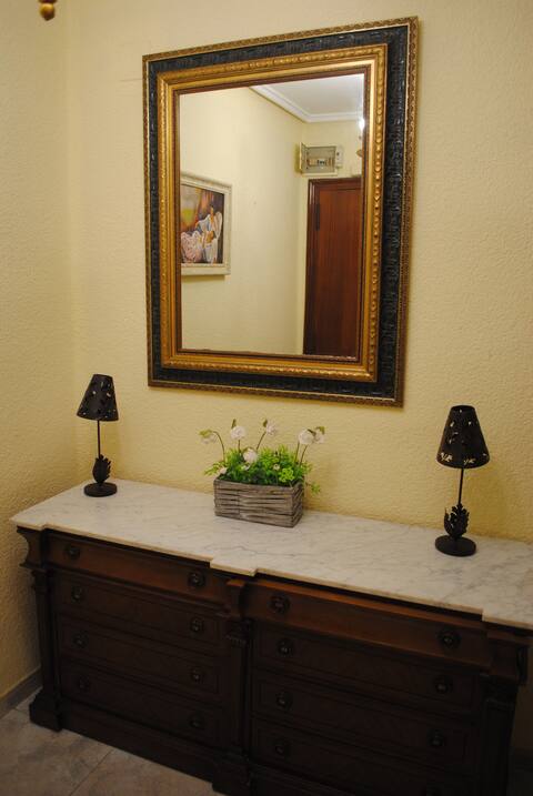 Popular Airbnb listing: Apartment between the sea and the city in Algirós