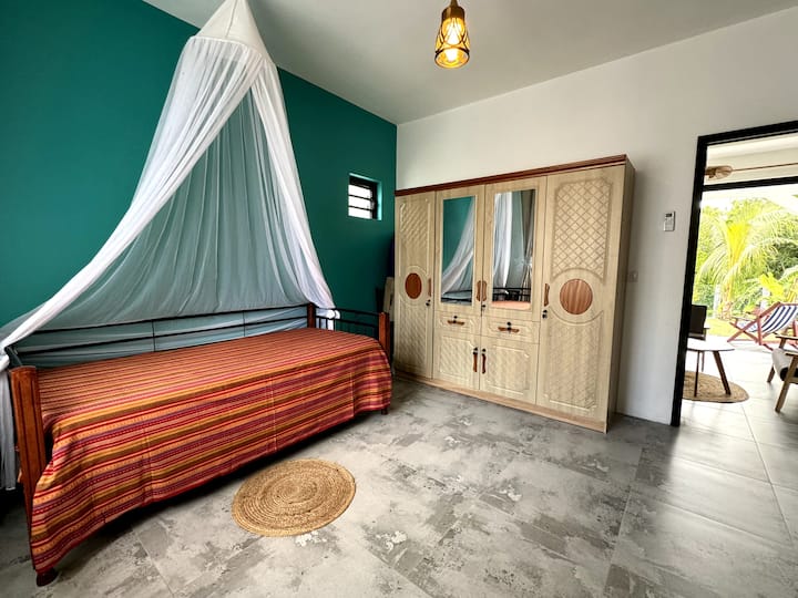 საძინებელი 1