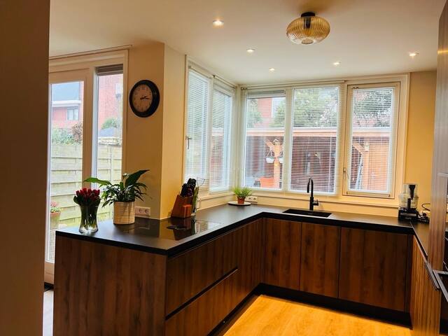 Ruim familiehuis in Den Haag gallery image 5