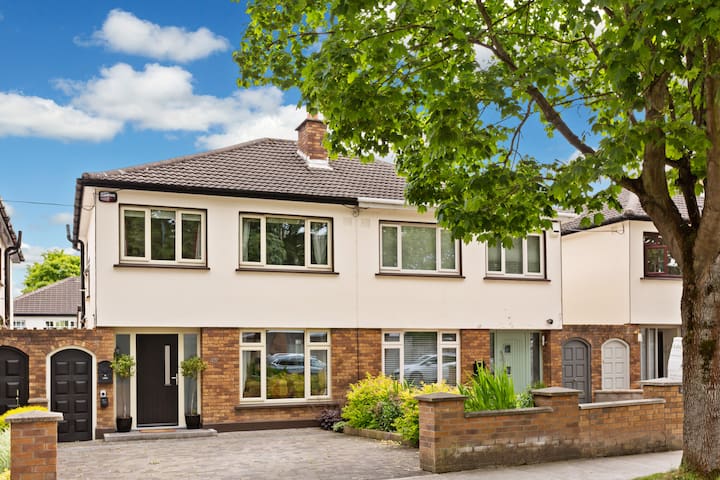 4 bed private semi-detached,